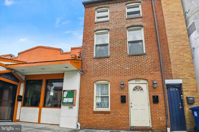 Building Photo - 1909 Aliceanna St