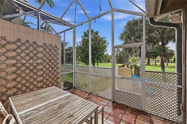 Building Photo - 1166 SW 158th Way