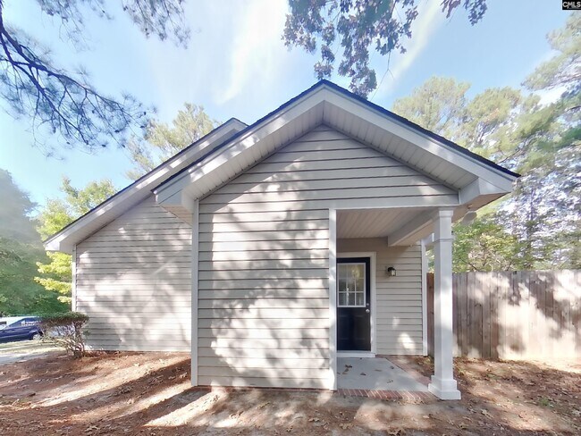 Building Photo - 14 Iron Spot Cir