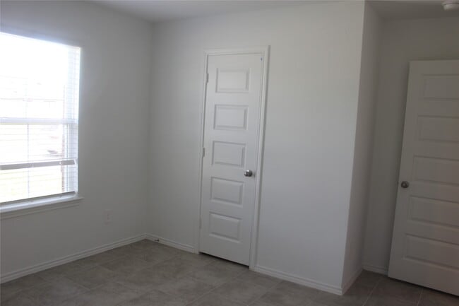 Building Photo - 1126 Appaloosa Ln