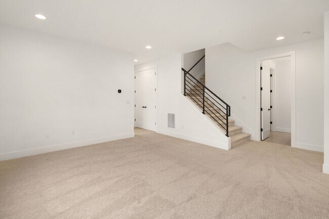 Building Photo - 7967 112th Ln SE