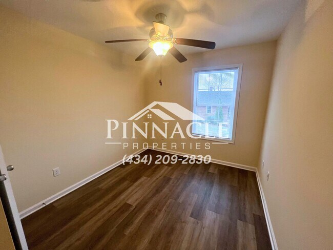 Building Photo - 749 Old Graves Mill Rd