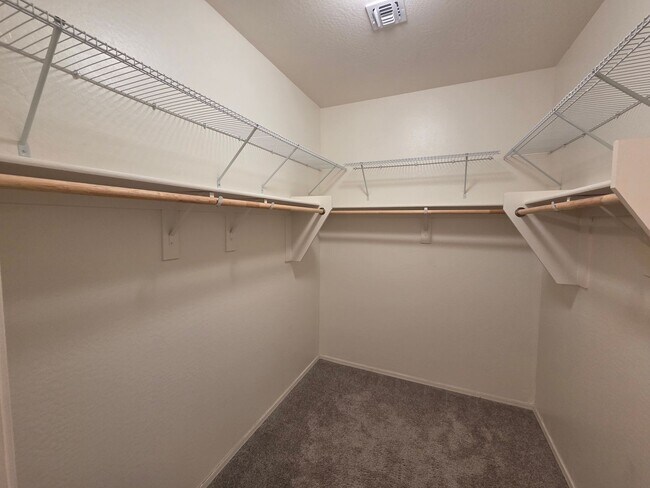 Building Photo - Move in Specials! Two weeks free rent! Beautiful 3-bed, 2-bath in North Cooper Canyon!