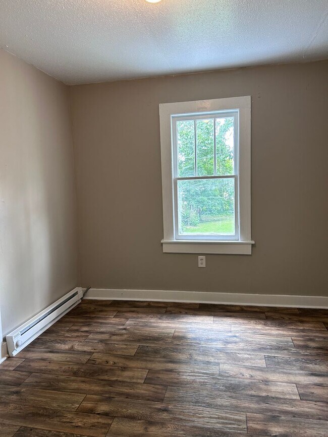 Building Photo - One Bedroom Apartment in Ringgold GA