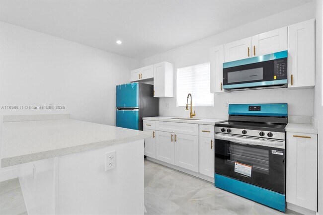 Building Photo - 2924 NW 58th St