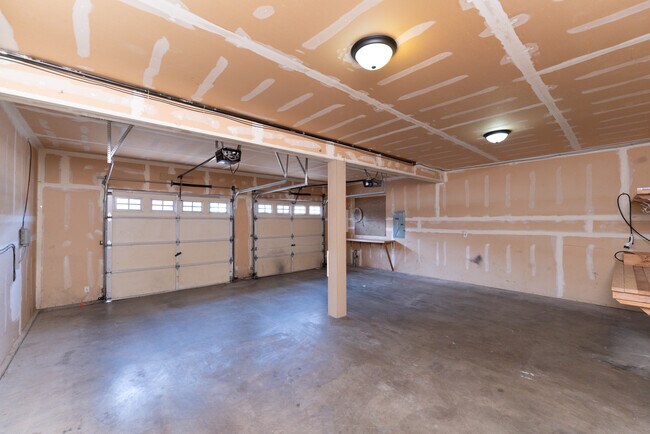 Building Photo - 7972 39th Ave S