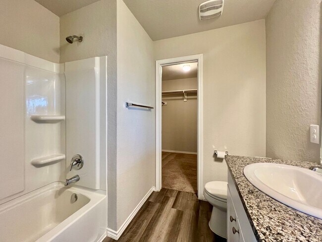 Building Photo - Charming Single-Story Home in Amenity-Rich Community