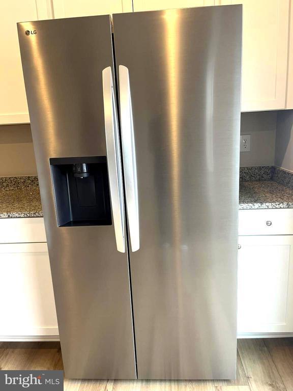 Building Photo - 7618 Johnnycake Rd