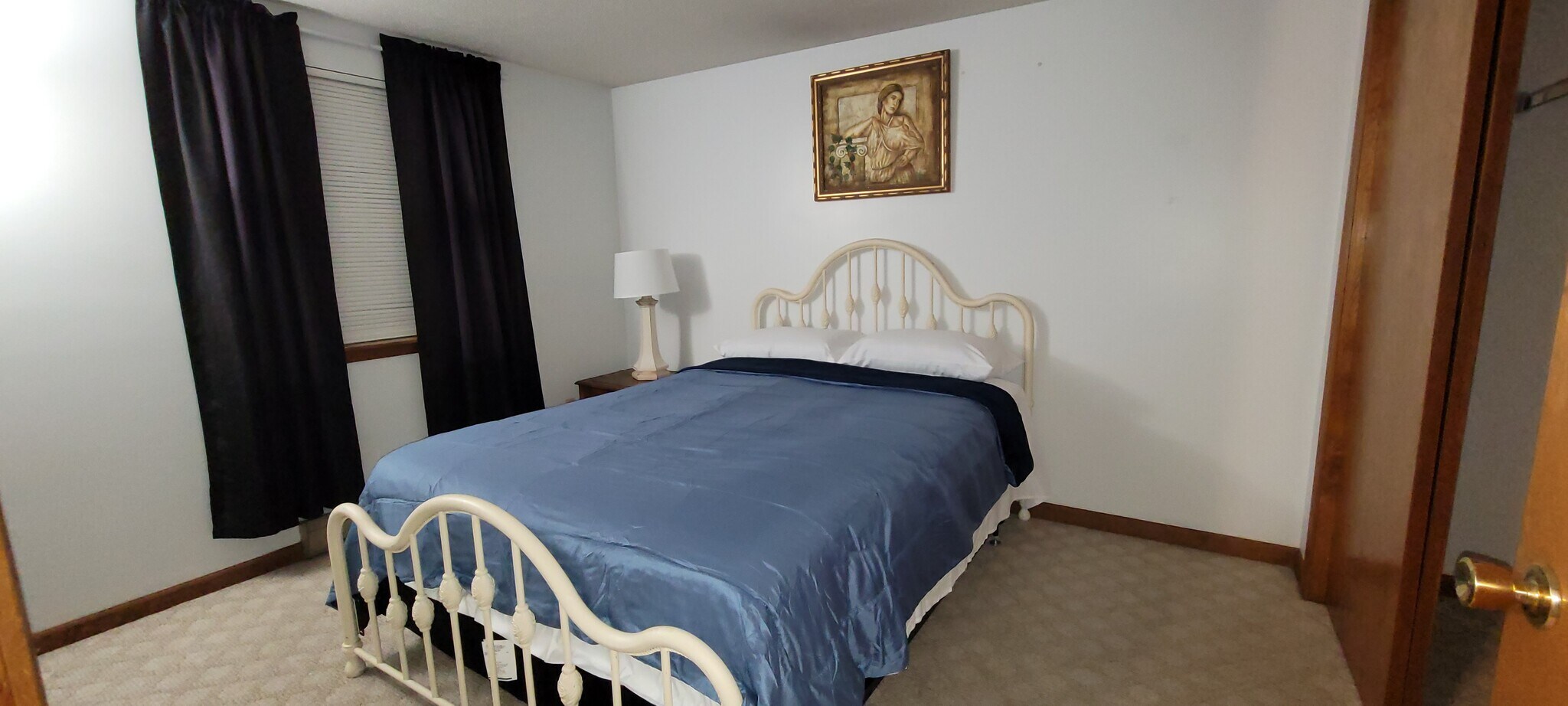 Building Photo - 2737 Alder Creek Dr S