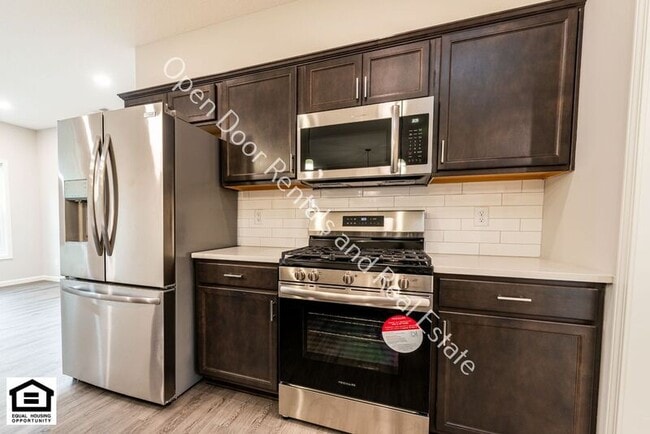 Building Photo - 307 Toledo St