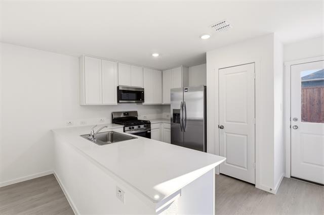 Building Photo - 3145 Campeiro Ave