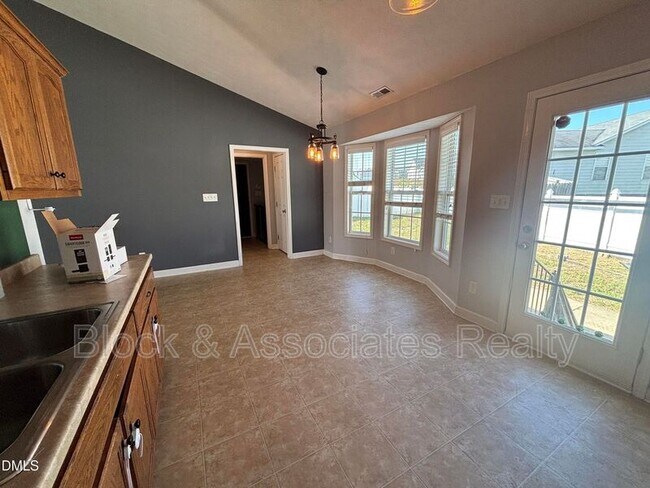Building Photo - 2228 Stornoway Ct