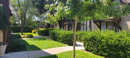 Building Photo - 500 Thunderbird Dr