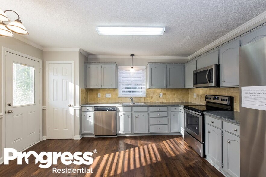 Building Photo - 7009 Rothmore View Ct