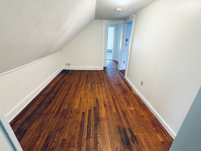 Building Photo - 53 Pike St