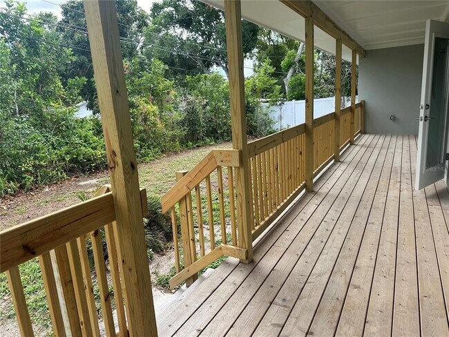 Building Photo - 1585 Jasmine Way