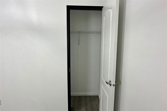 Building Photo - 1601 E Slaughter Ln