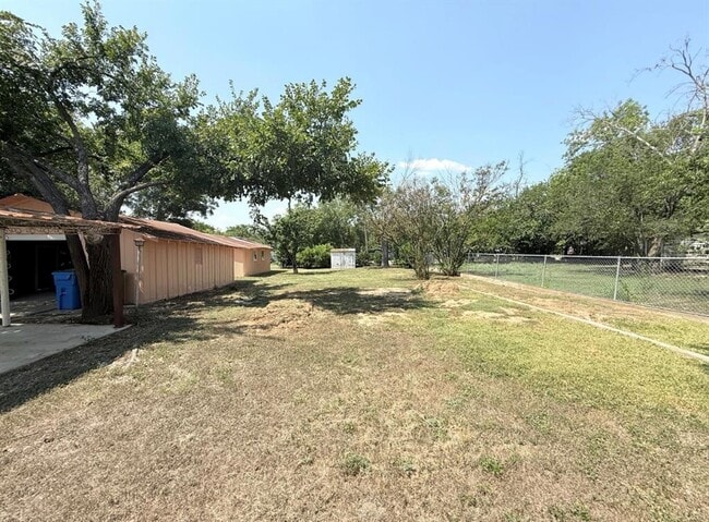 Building Photo - 1209 Frink St