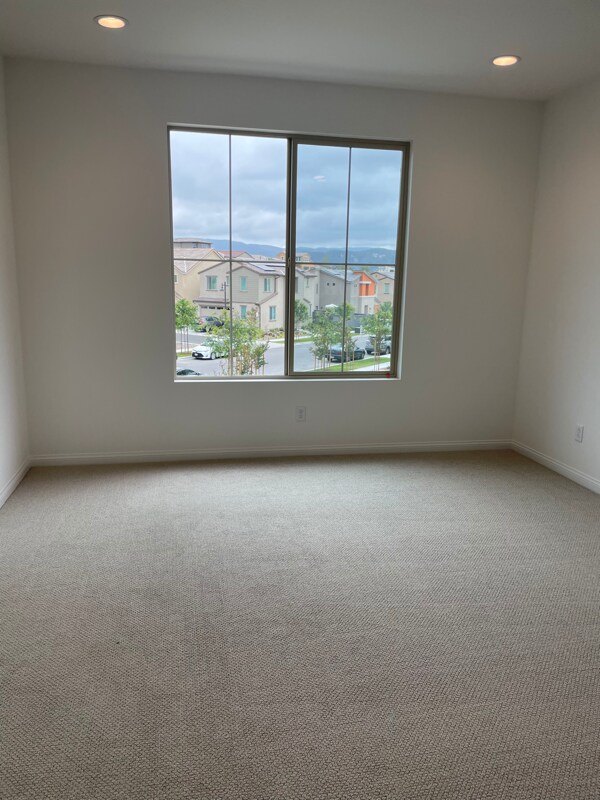 Building Photo - 742 Longhorn Way