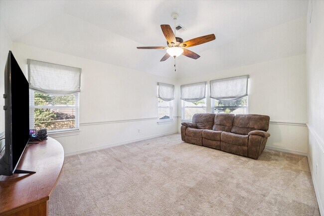 Building Photo - 1118 Sherfield Ridge Dr