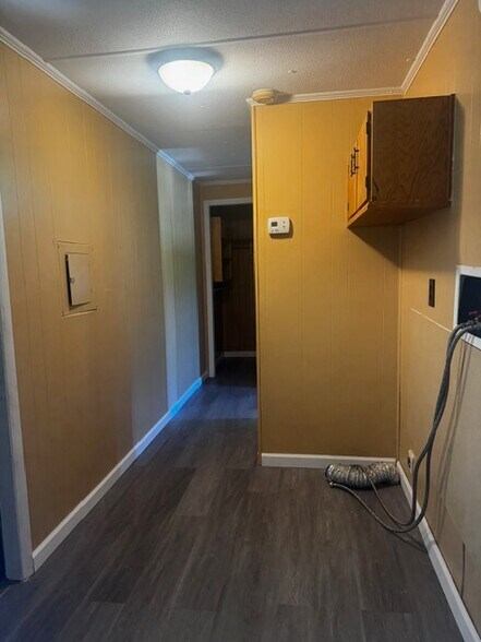 Building Photo - 18 Amirite Dr