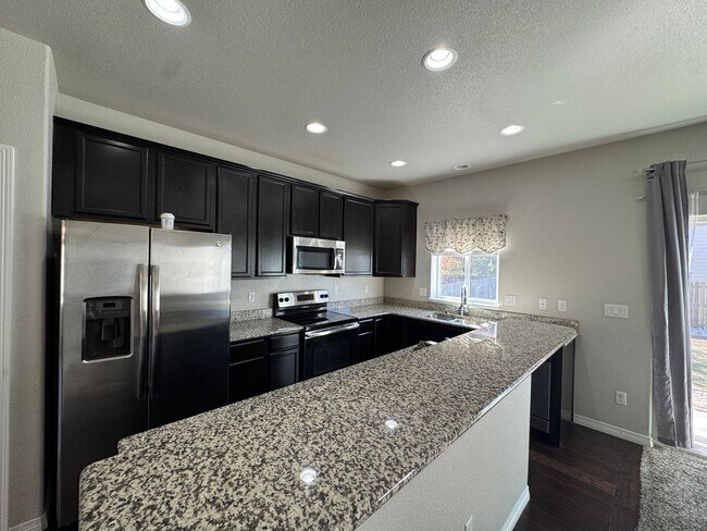 Building Photo - Beautiful 4 Bed, 3 Bath Home – Modern Upgrades, Spacious Backyard & Prime Location