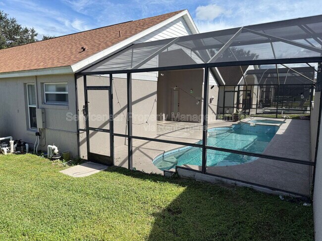 Building Photo - 2506 Oneida Loop