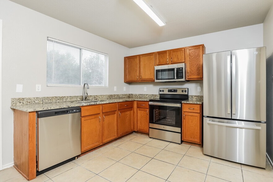 Building Photo - 113 Sunrise Falls