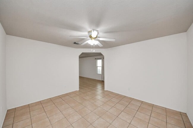 Building Photo - 1115 Juniper River Ct