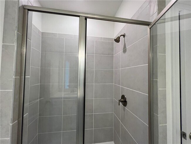 Building Photo - 2426 Figaro Dr