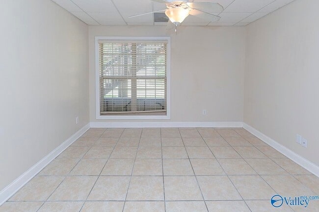 Building Photo - 4409 SE Hampton Ridge Dr