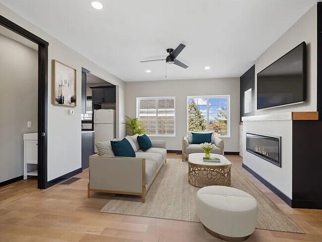 Building Photo - South Grandview