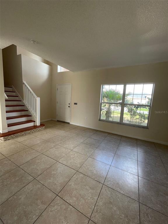 Building Photo - 560 Bristol Cir