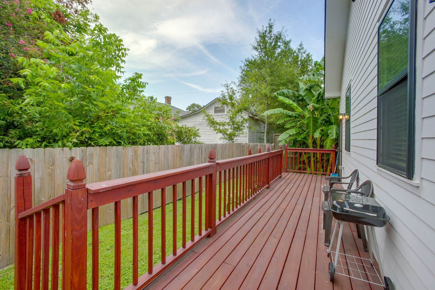 Building Photo - 2711 Baronne St