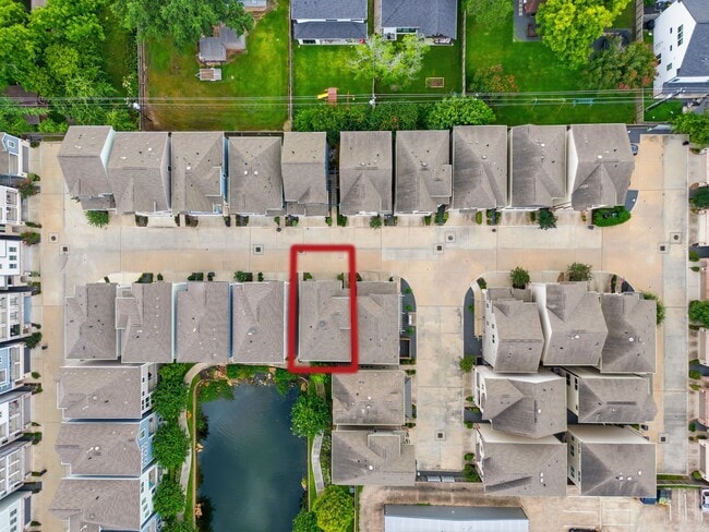 Building Photo - 1413 Adell Rose Ln