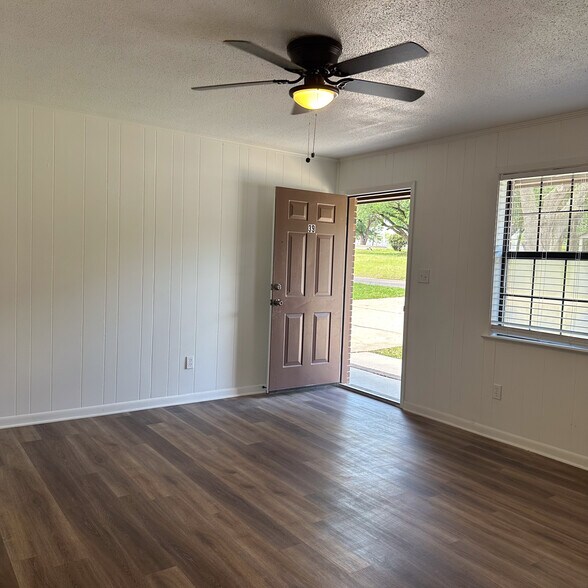 Apartments 8640 Jernigan Rd Pensacola FL 32514 Apartment Finder