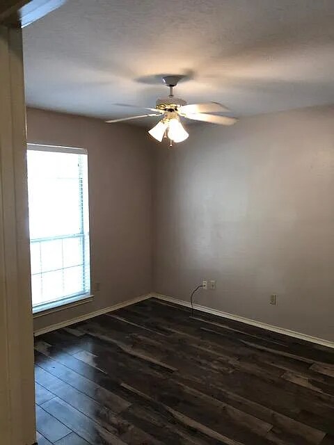 Building Photo - 1125 Dendron Dr