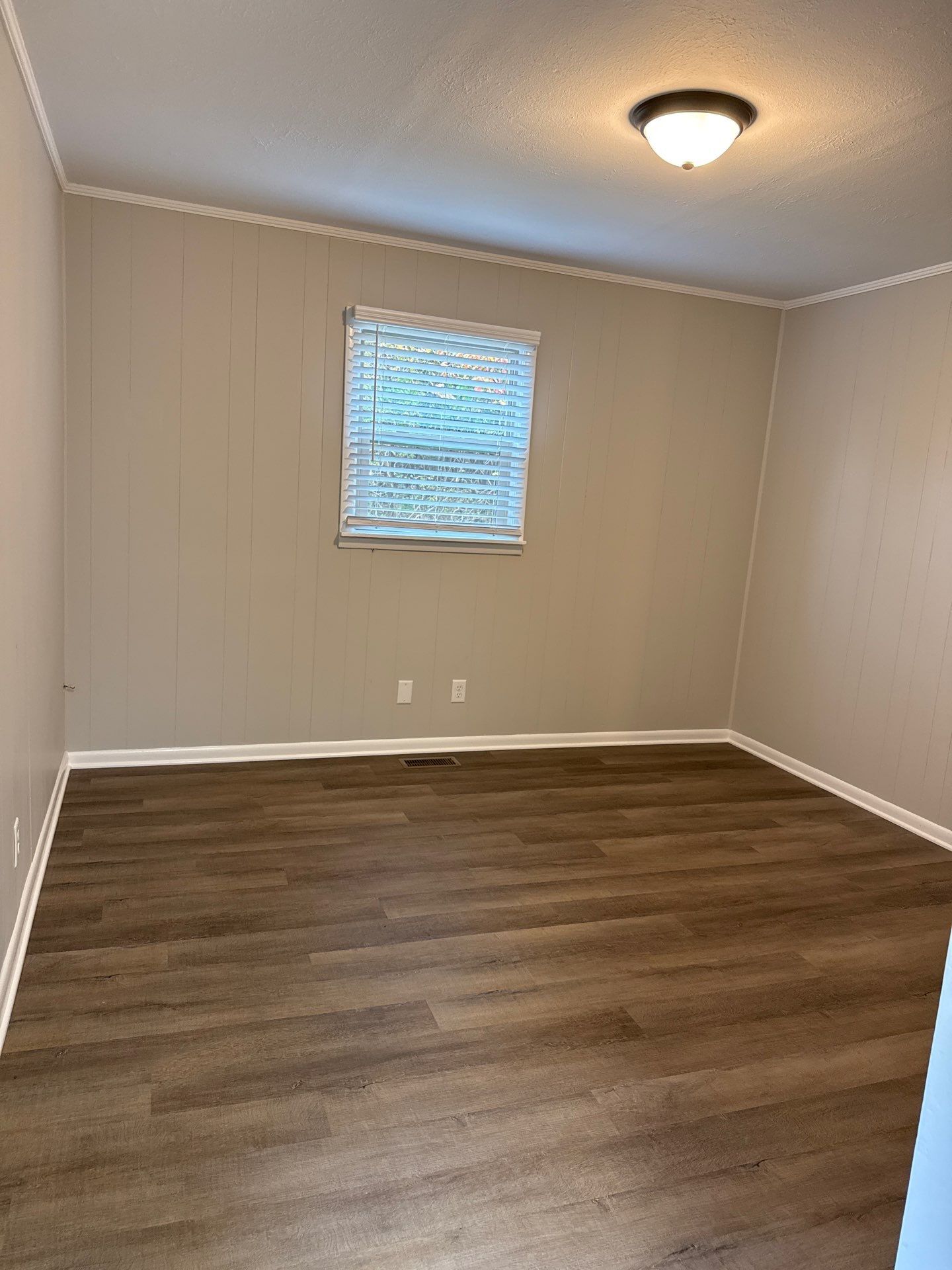 Building Photo - 1247 Pleasant View Dr