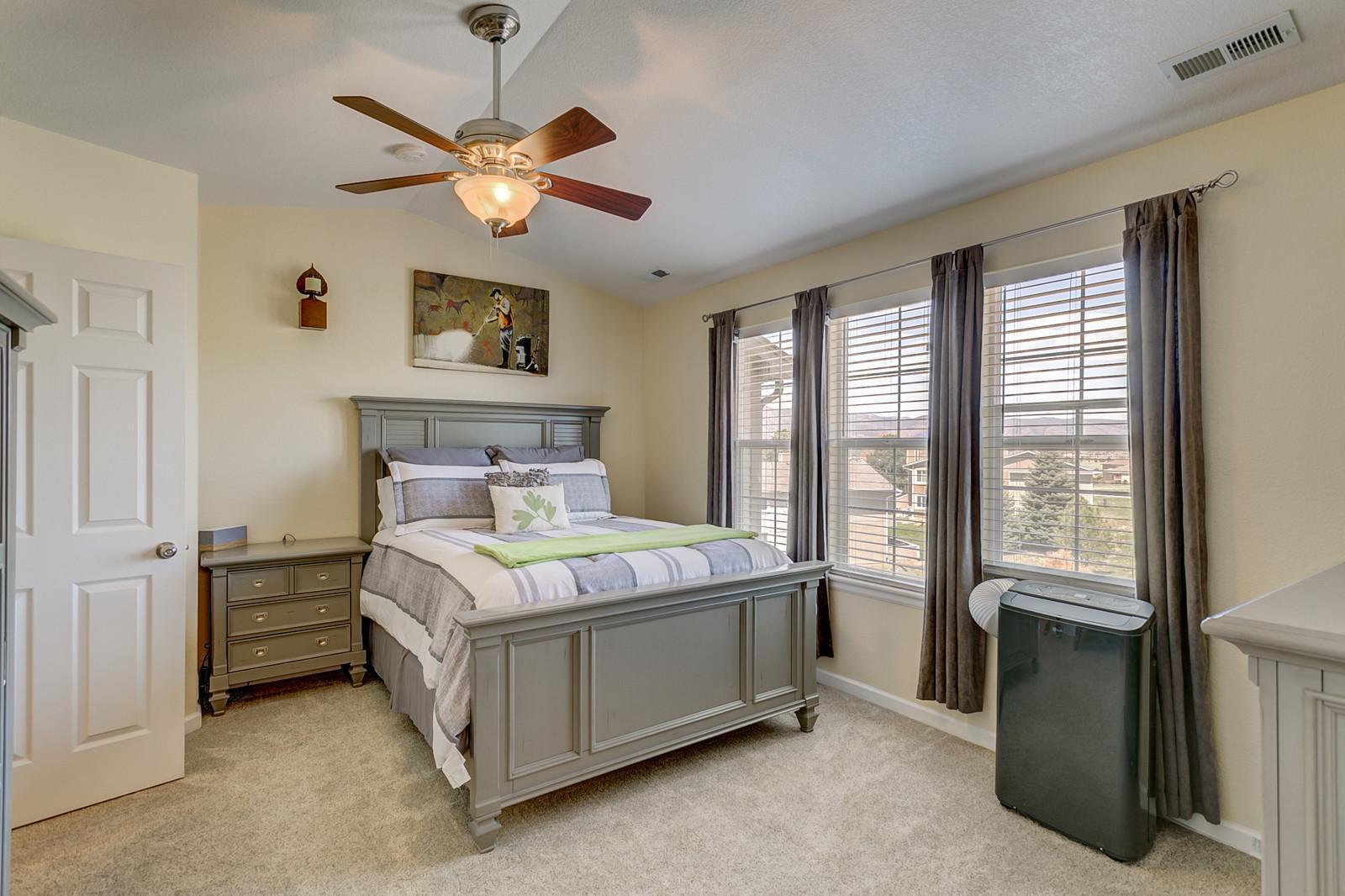 Building Photo - 1033 Burning Bush Pt