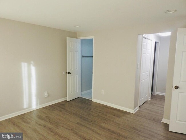 Building Photo - 9611 Brassie Way