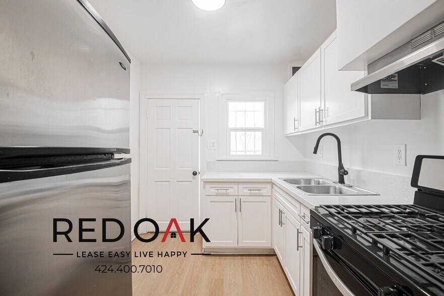 Building Photo - 1267 1/2 N. Normandie Ave-1267 1/2