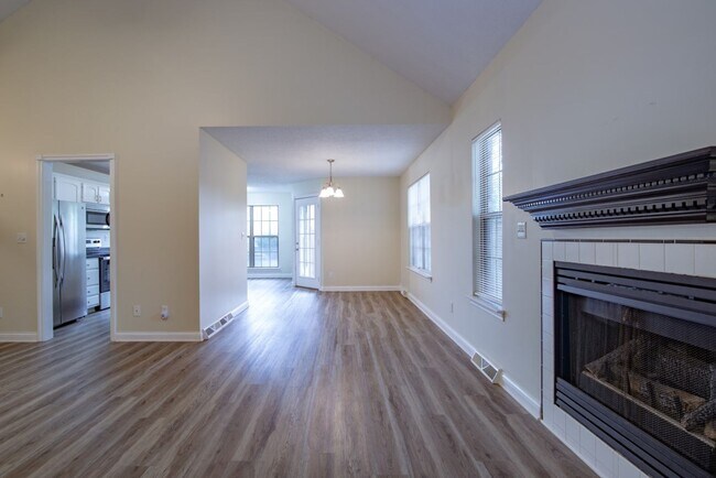 Building Photo - 426 Ridgecrest Rd