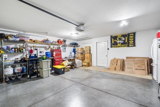 Building Photo - 4804 Cedar Coals Ct