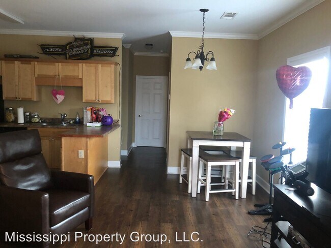 Building Photo - 3 br, 3 bath House - 54 Thacker Heights Drive