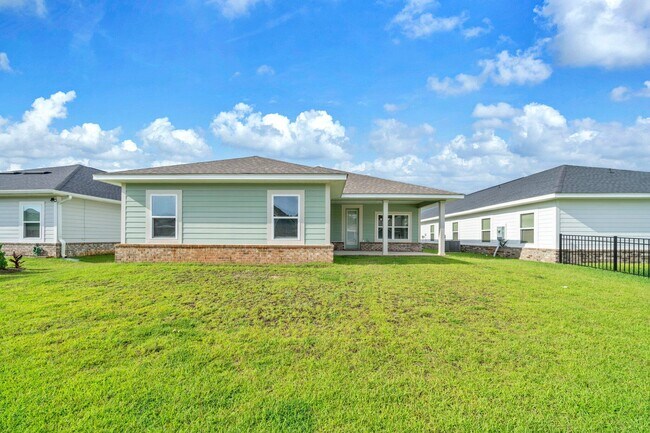 Building Photo - 115 Speckled Trout Ln S