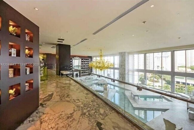 Building Photo - 475 Brickell Ave