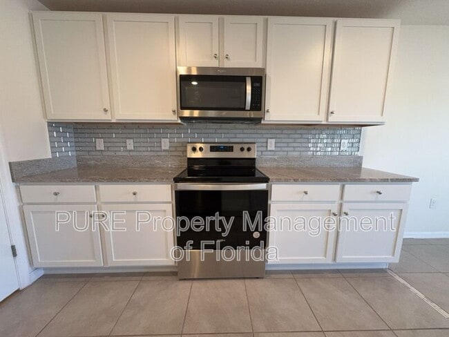 Building Photo - 618 SE 65th Terrace