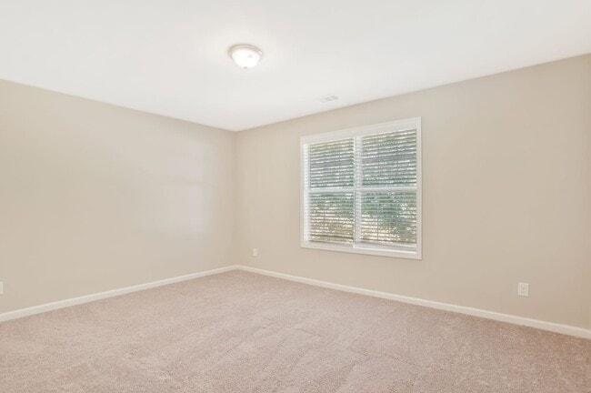 Building Photo - 6522 Battery Pt