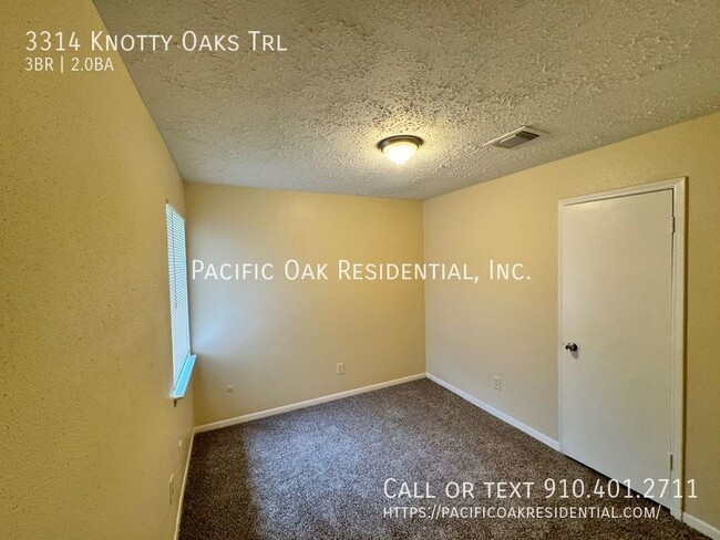 Building Photo - LIMITED TIME: $790 off second month’s rent...