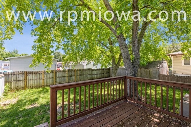 Building Photo - WONDERFUL RANCH HOME!! 2 Bed, 1 Bath Home in Ankeny